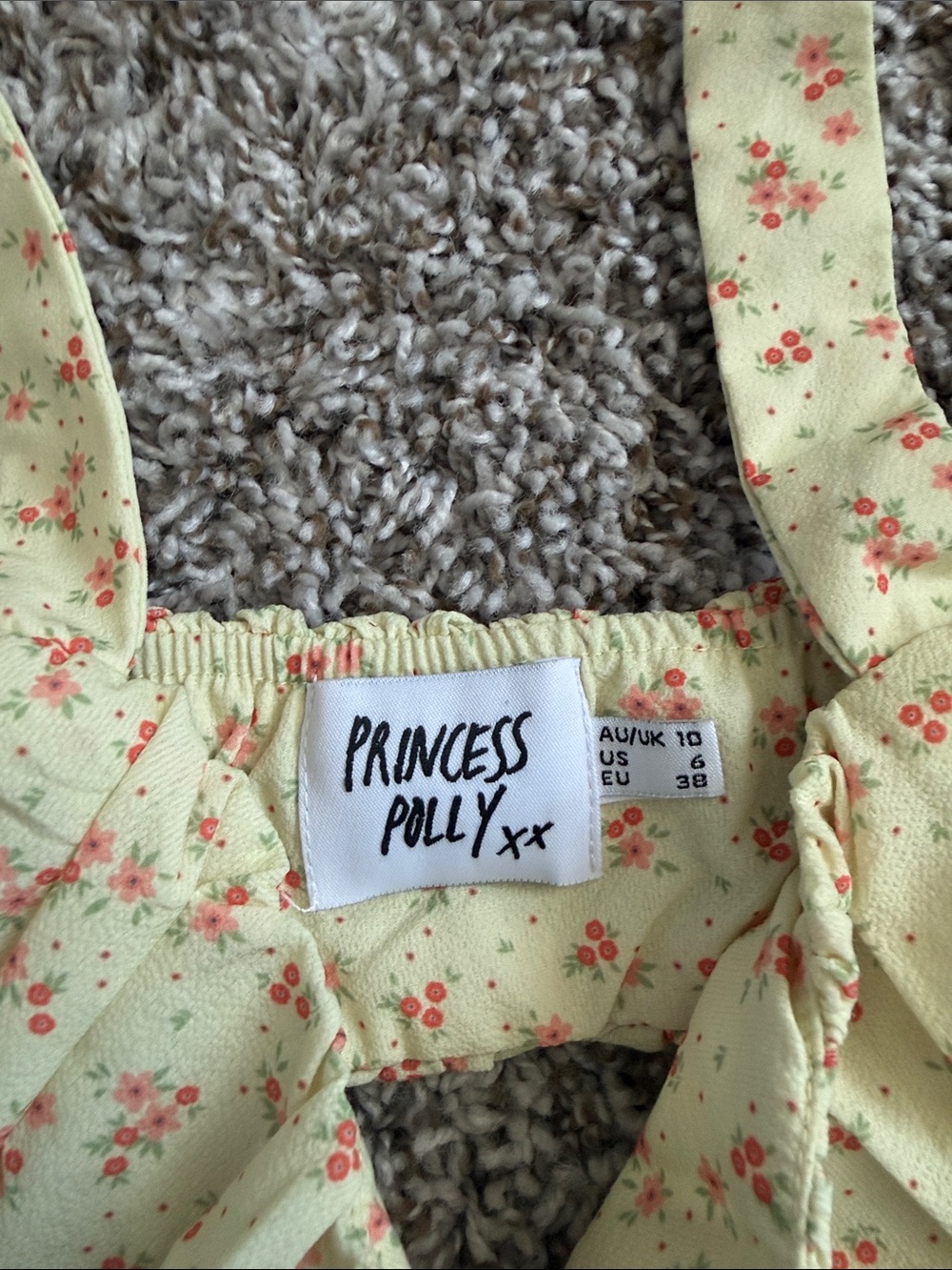 Princess Polly Pale Yellow Floral Ruched Crop Top - Picture 2 of 7